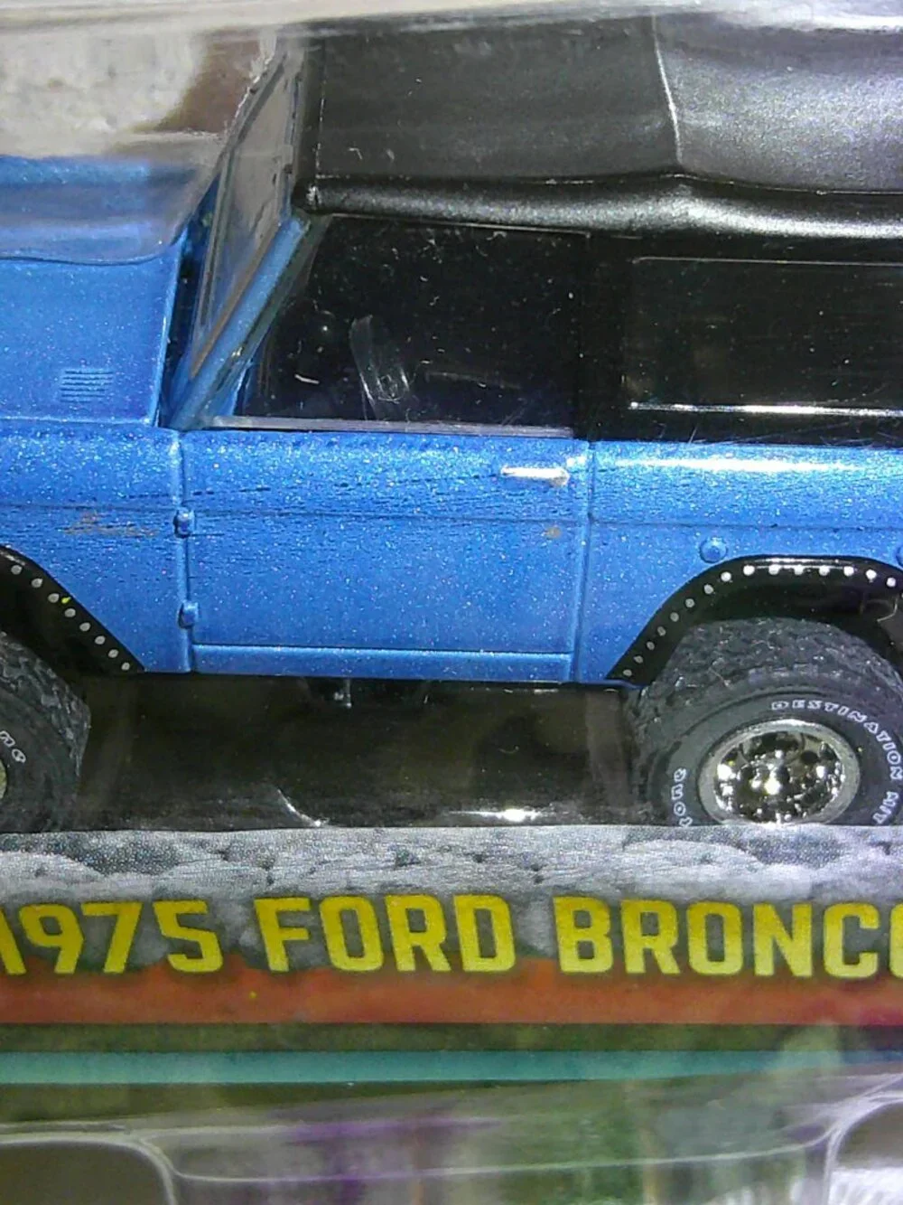 1:64 Greenlight All-Terrain Series 2 Blue 1975 Ford Bronco New in Package Mint